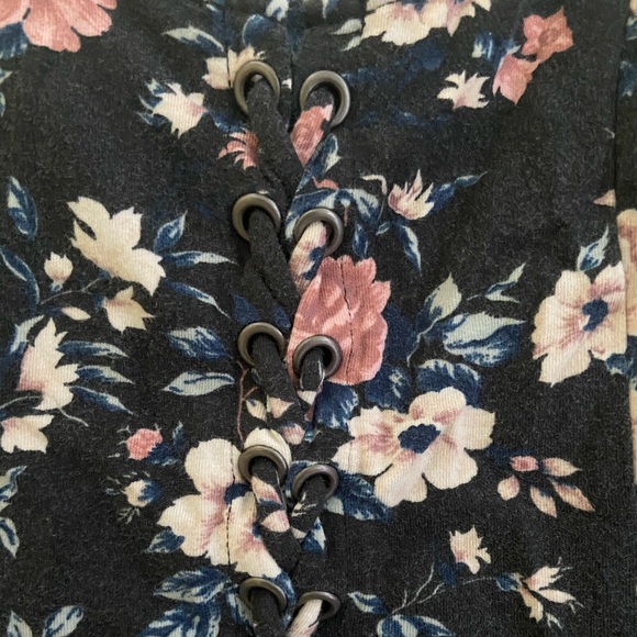 American Eagle Tank Top Size M - Picture 3 of 4